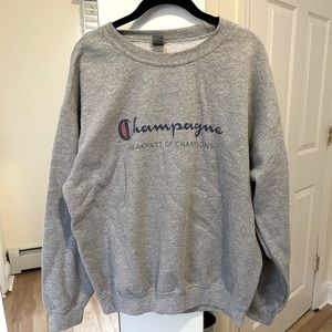 Woman’s Crewneck Sweatshirt Champagne